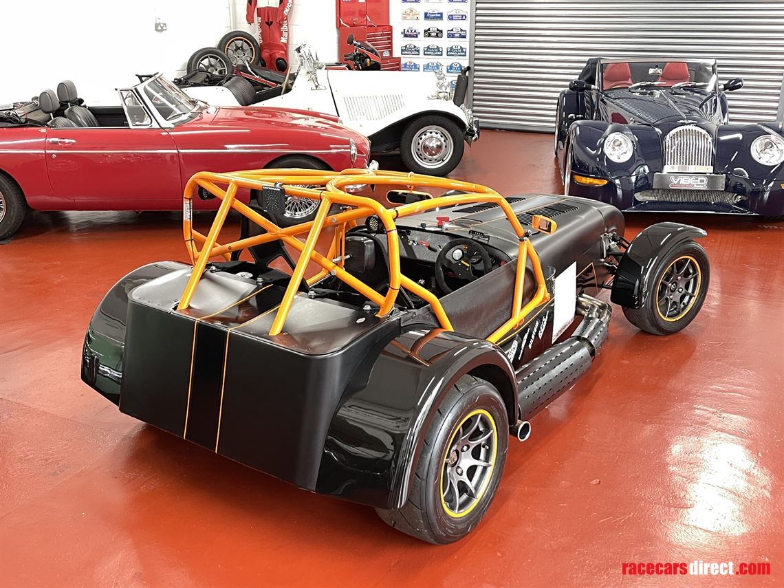 caterham-r300-race-car-2012-stunning-very-lit