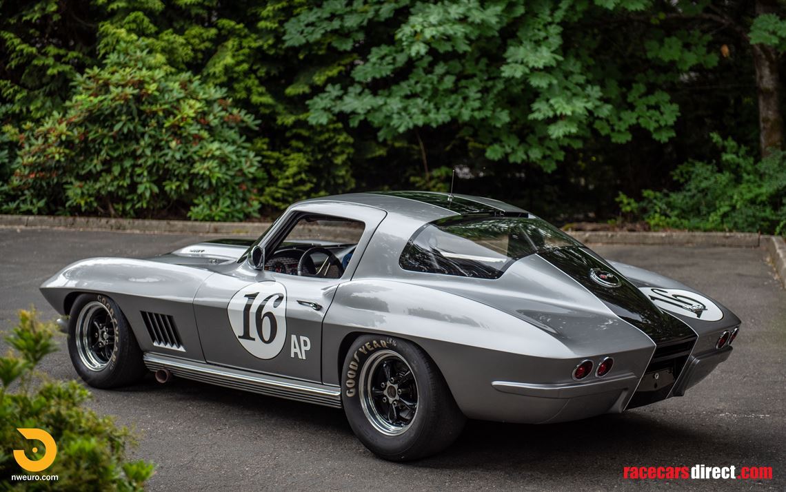 1967-corvette-427-race-car