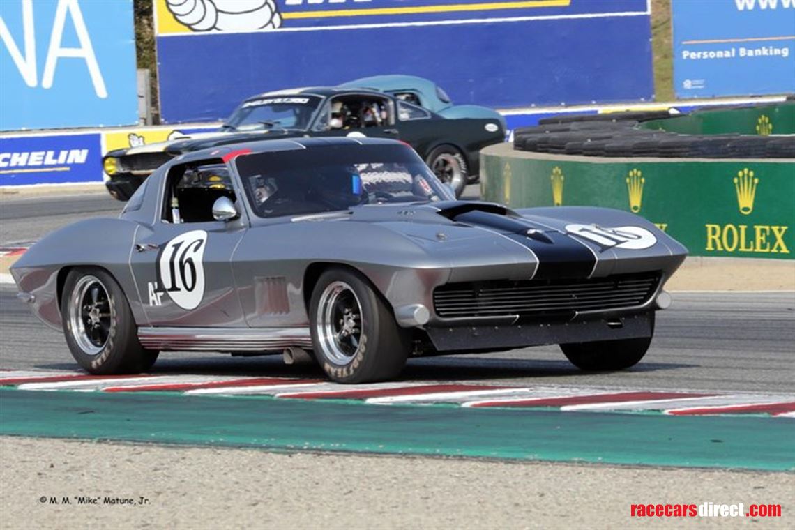 1967-corvette-427-race-car