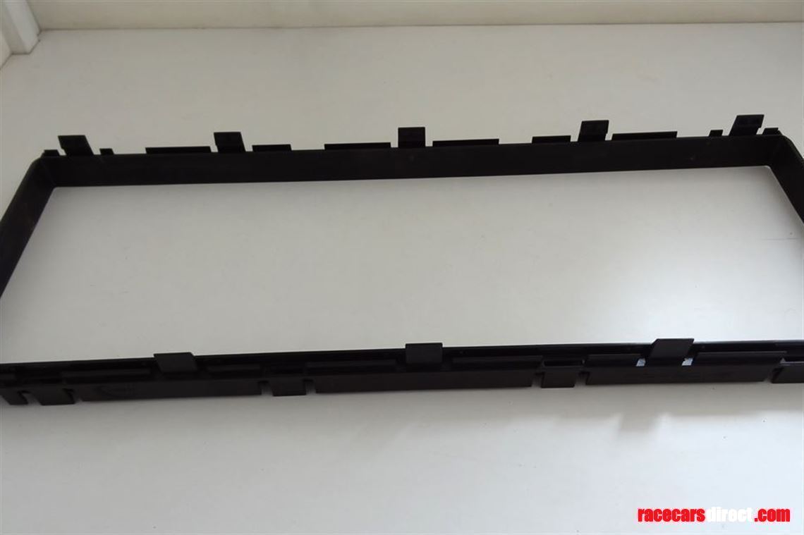 porsche-sealing-frame