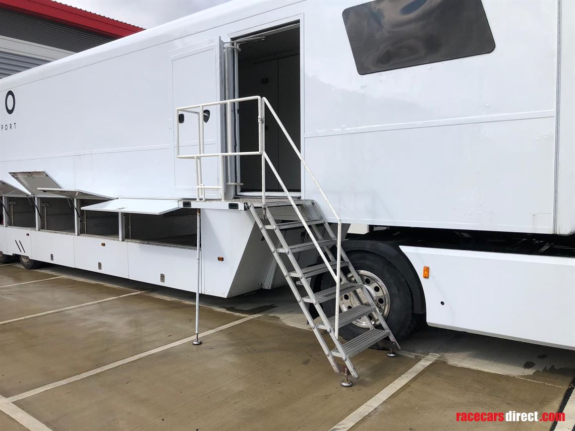 over-lander-race-trailer-daf-tractor-unit