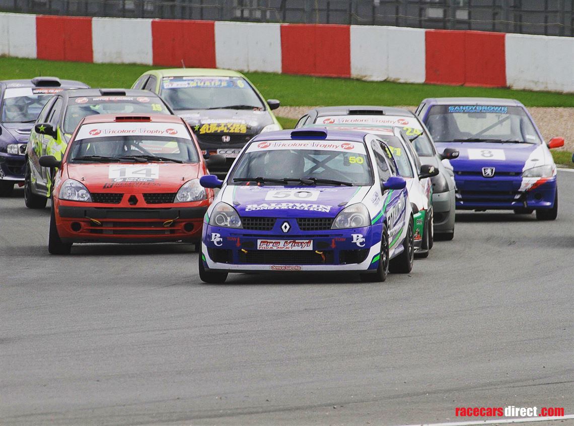 ultimate-spec-renault-clio-172-race-car