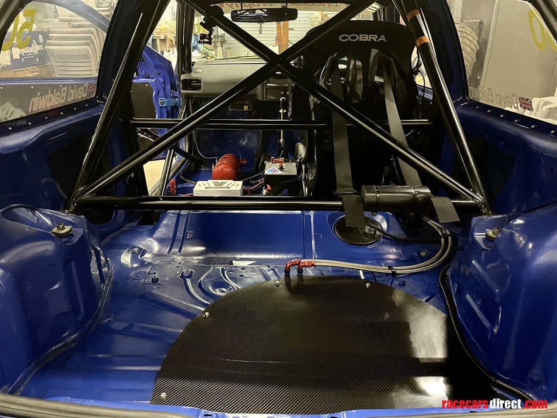 ultimate-spec-renault-clio-172-race-car