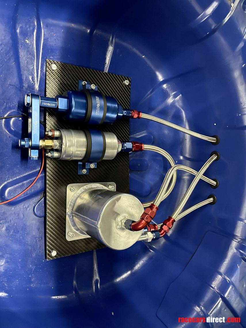 ultimate-spec-renault-clio-172-race-car