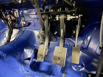 ultimate-spec-renault-clio-172-race-car