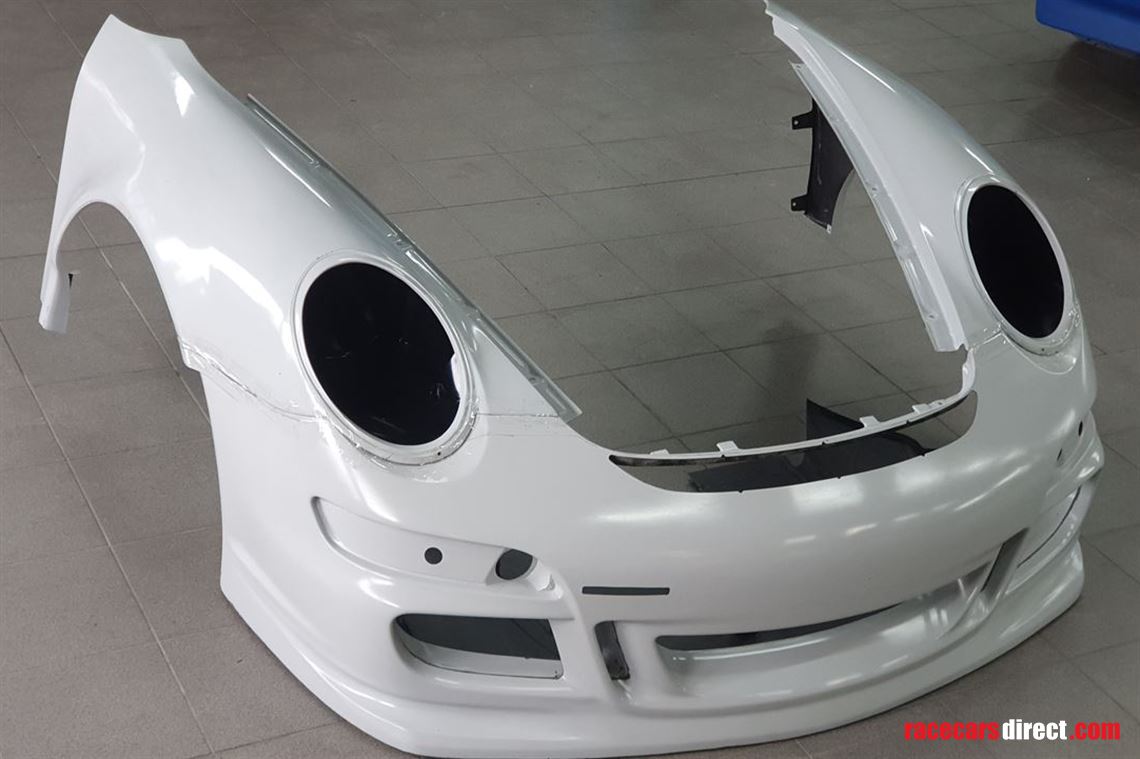 porsche-997-cup-carbon-frontbumper-and-front