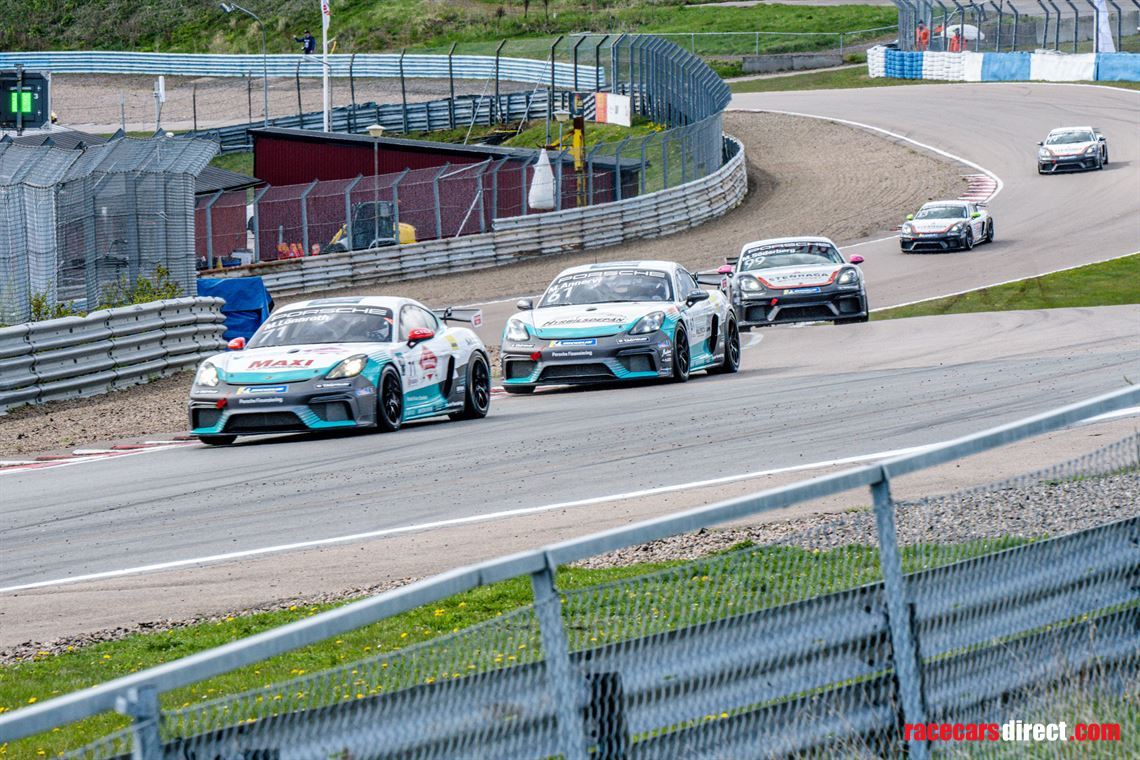 porsche-718-cayman-718-gt4-clubsport-mr