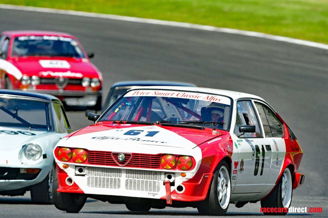 alfa-romeo-alfetta-gtv-2000-historic-race-car