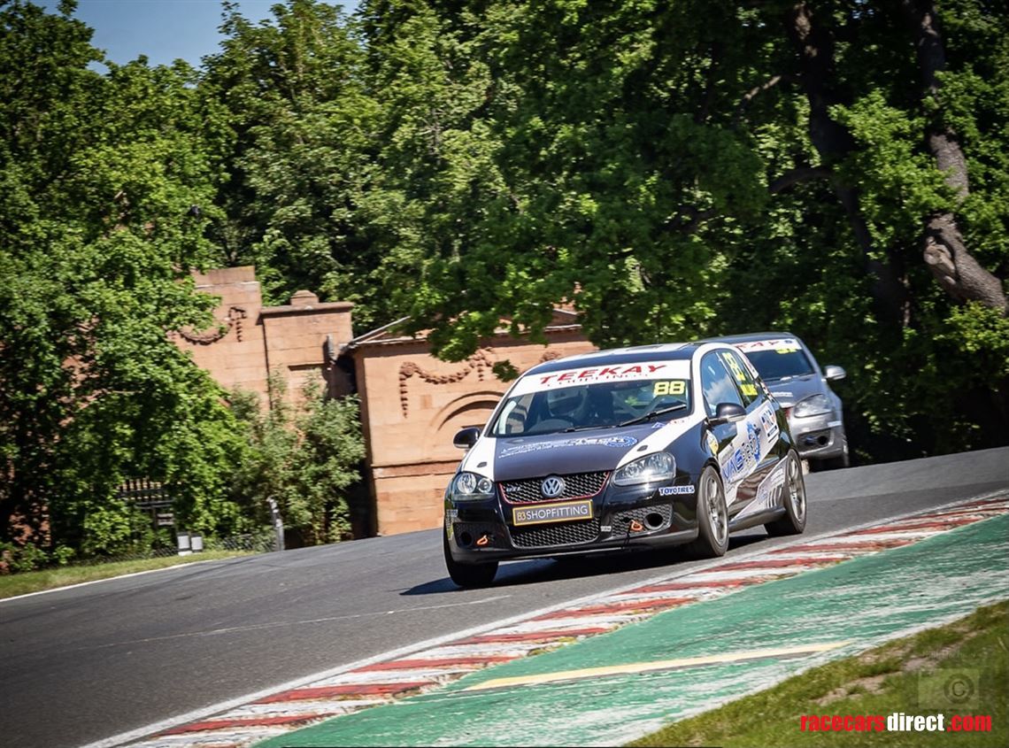 volkswagen-golf-gti-mk5-production-gti-spec