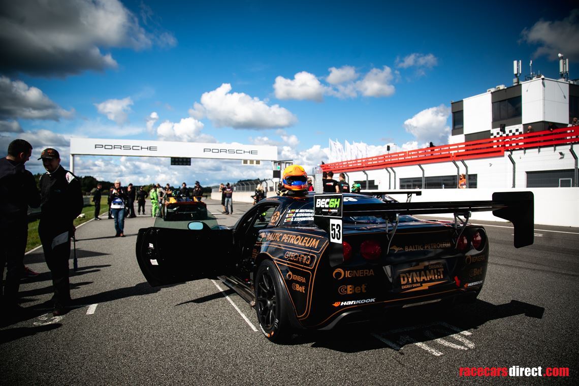 corvette-c6-z06-racecar
