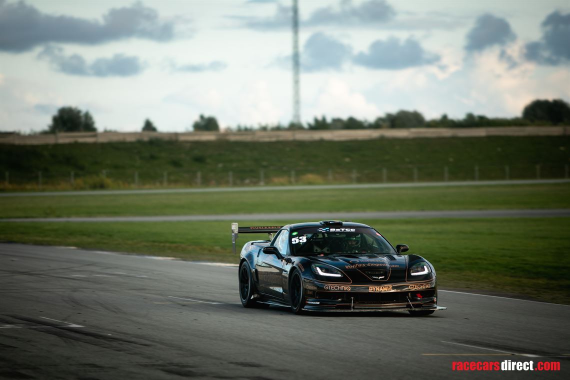 corvette-c6-z06-racecar