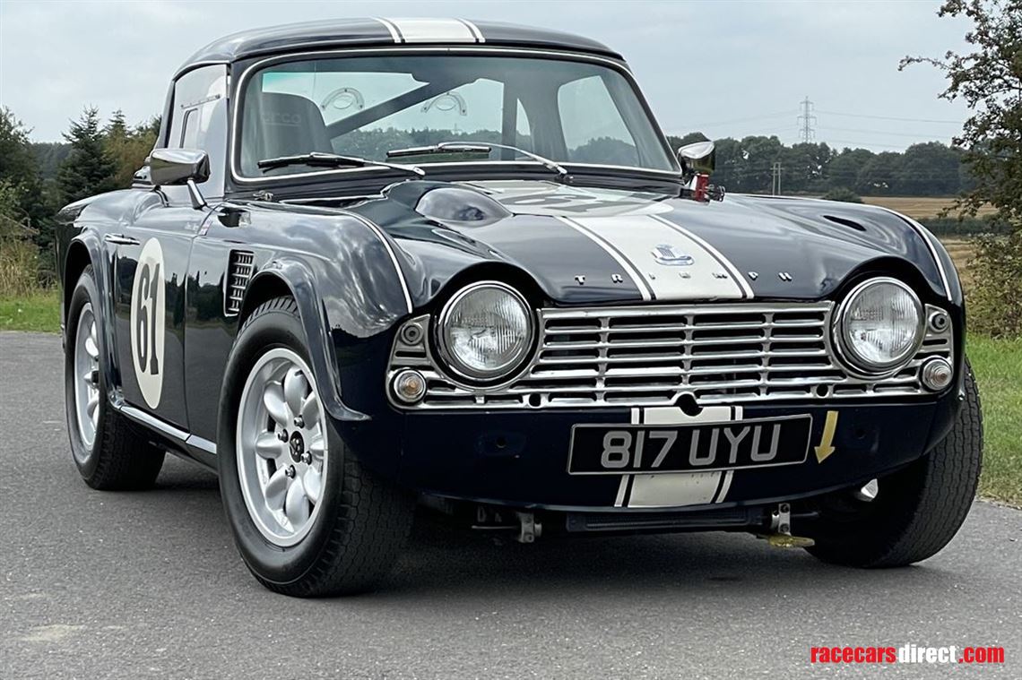 1962-triumph-tr4-fia-historic-racing-car