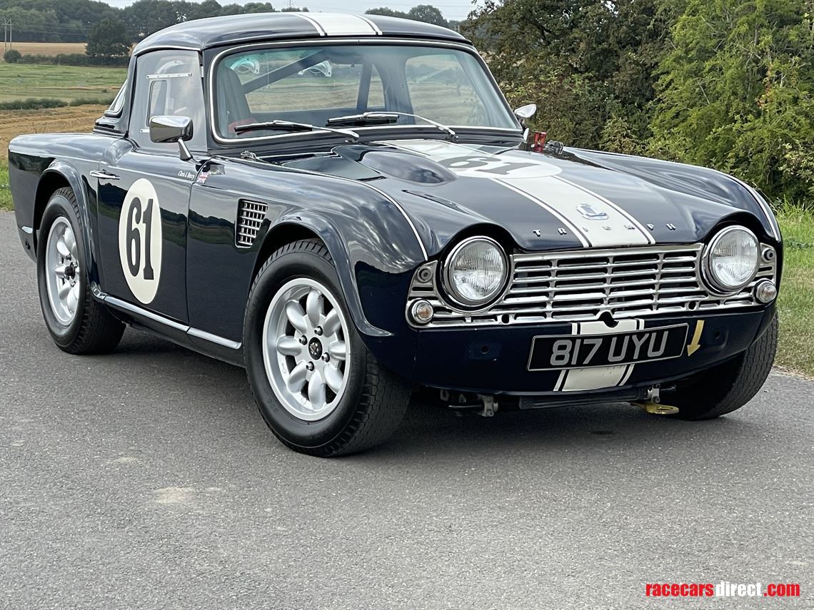 1962-triumph-tr4-fia-historic-racing-car