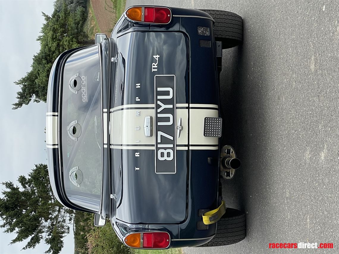 1962-triumph-tr4-fia-historic-racing-car