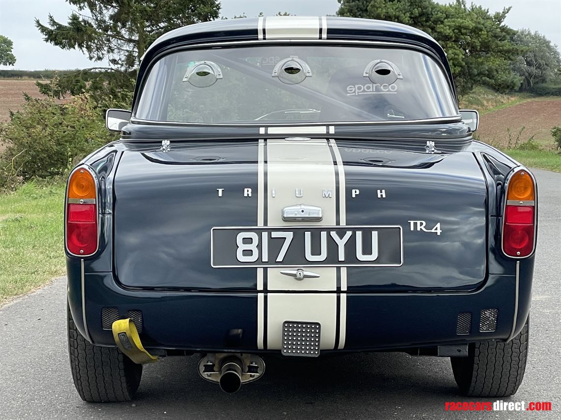 1962-triumph-tr4-fia-historic-racing-car