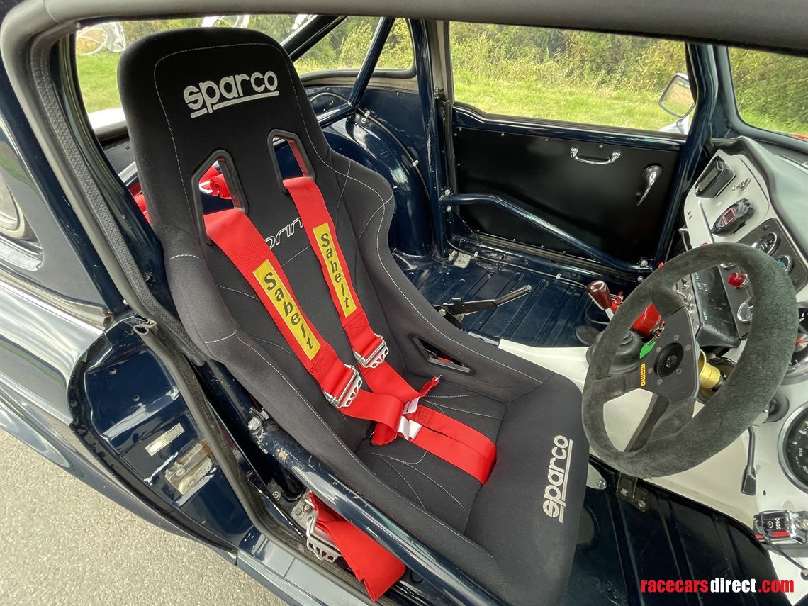 1962-triumph-tr4-fia-historic-racing-car