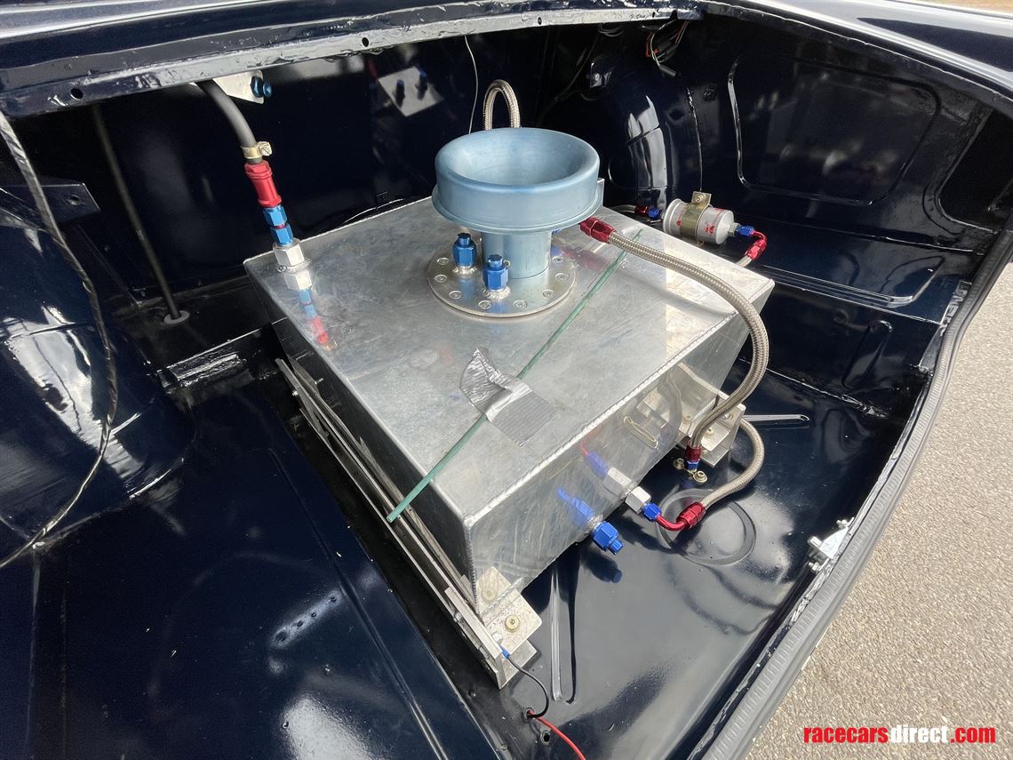 1962-triumph-tr4-fia-historic-racing-car