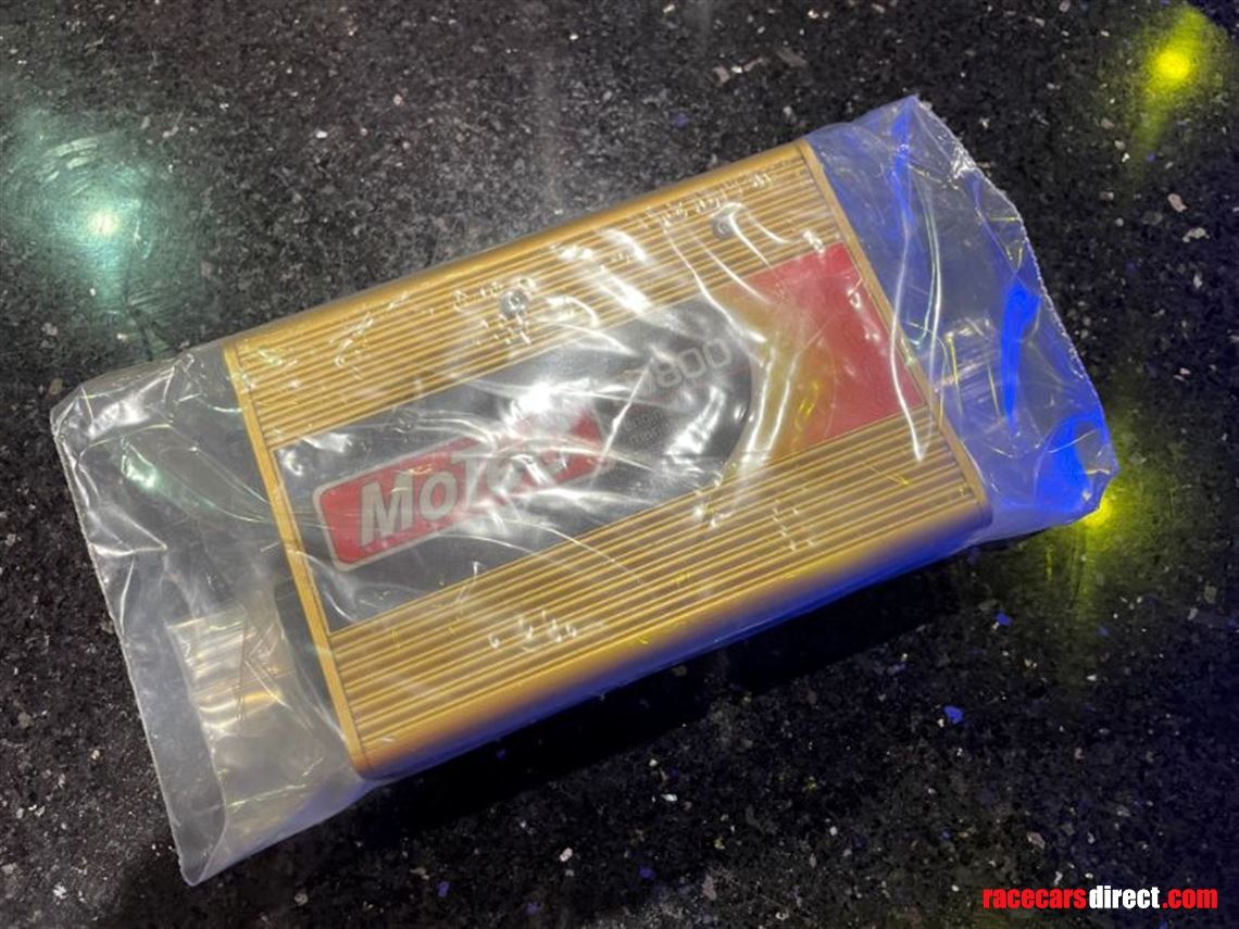 motec-m800-engine-management-system-ecu