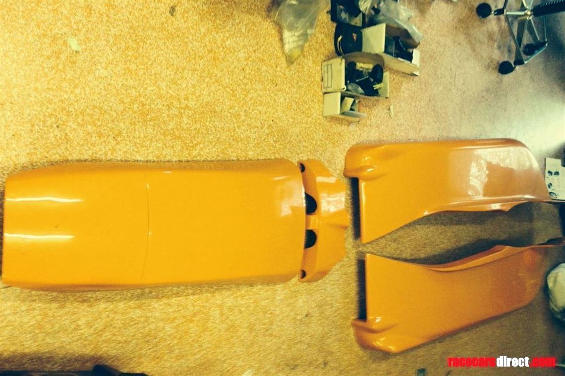 van-diemen-rf-9901-nose-cones-new-and-used