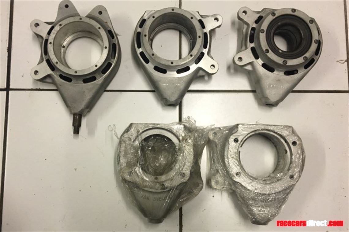 van-diemen-rf-99-01-uprights-wishbones