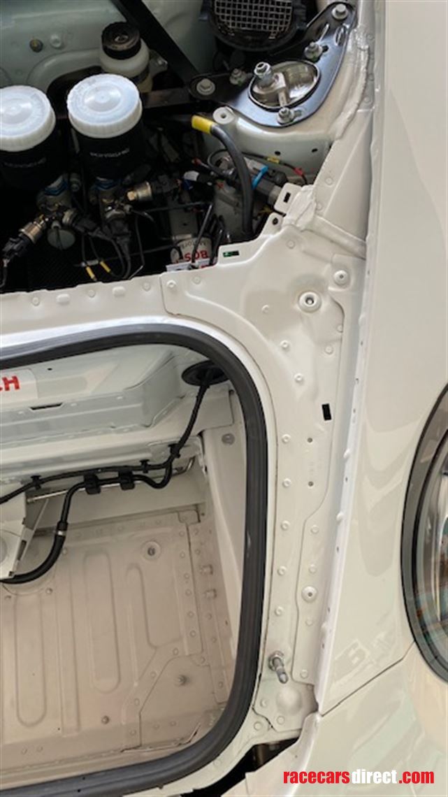 porsche-gt3-cup-9912-abs-mj2019