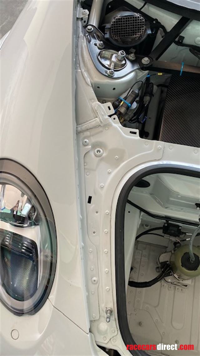 porsche-gt3-cup-9912-abs-mj2019