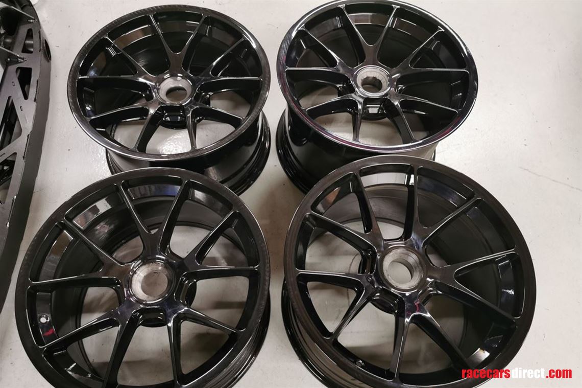 set-of-porsche-991-gt3-cup-wheels