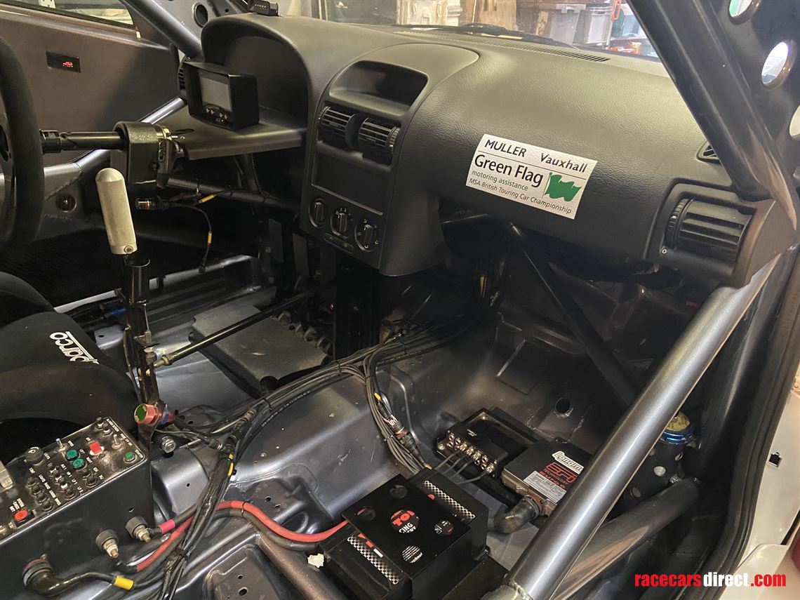 btcc-888-vauxhall-astra-champion-2003