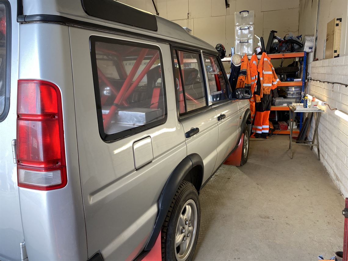 discovery-2-m3-rally-compsafari