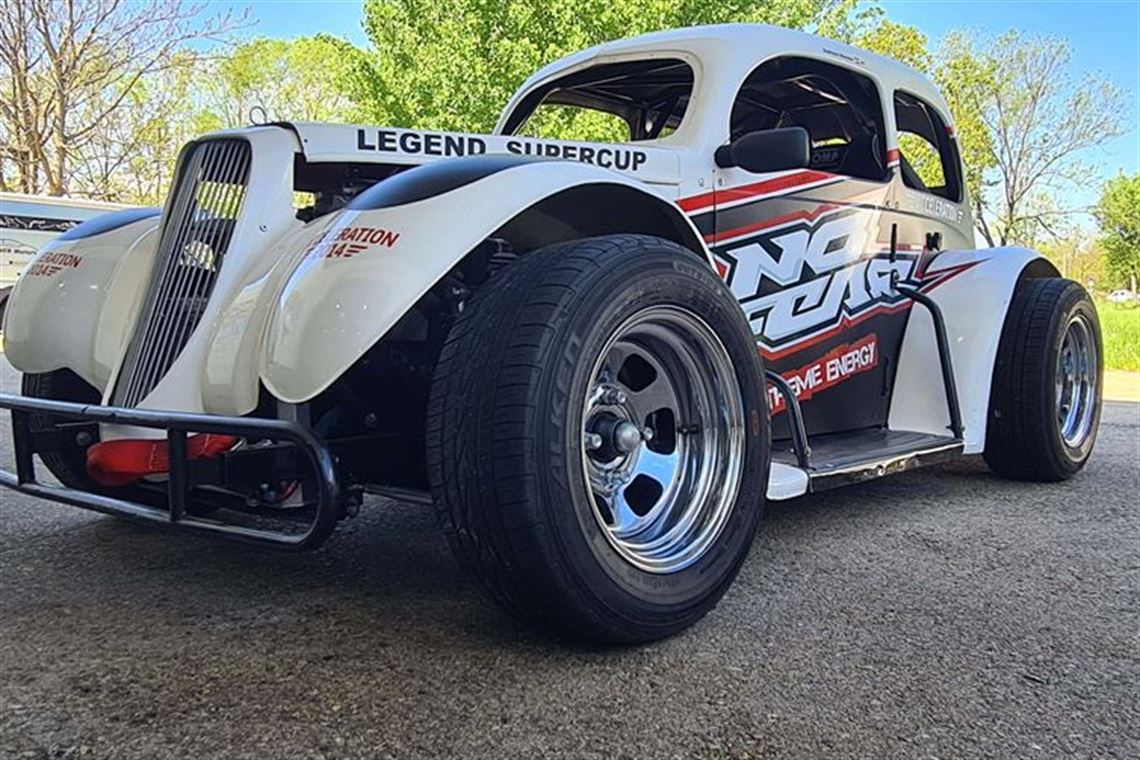 legend-race-car