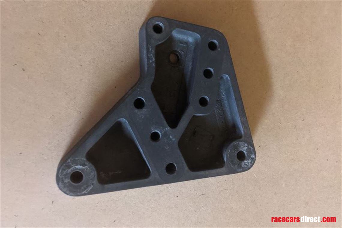 spiess-opel-f3-xe-dallara-engine-mount-bracke