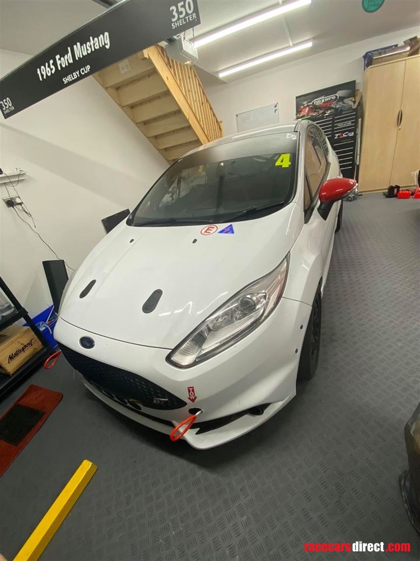 ford-fiesta-st180-race-car