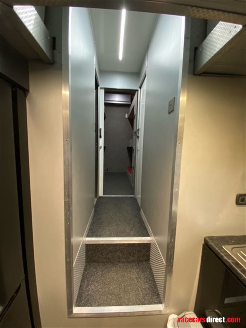 3-car-race-trailer-with-kitchen-and-living