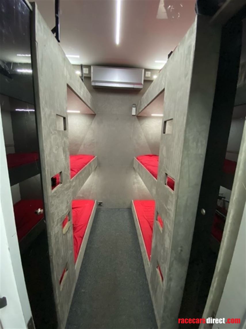 3-car-race-trailer-with-kitchen-and-living