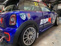 mini-r56-challenge-car