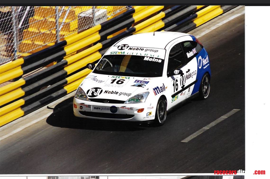 btcc-production-ford-focus-ex-gordon-shedden