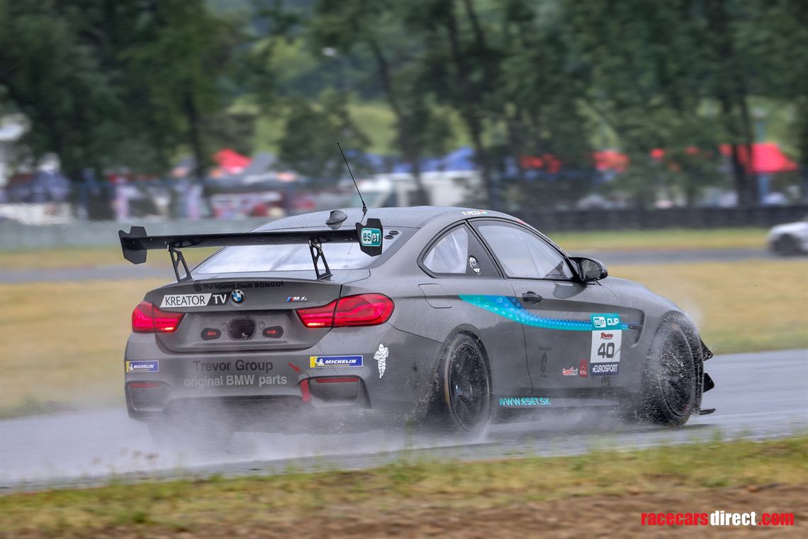 bmw-m4-gt4