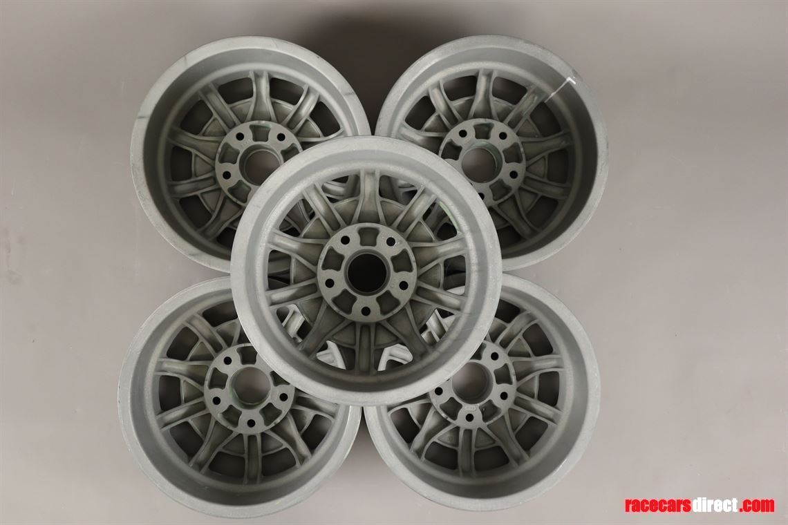 porsche-911-and-9146-magnesium-mahle-wheels