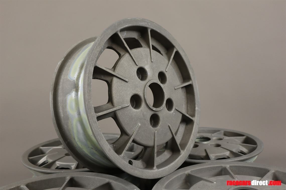 porsche-911-and-9146-magnesium-mahle-wheels