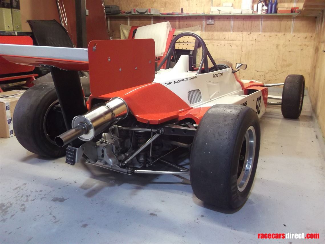 van-diemen-rf82-ff2000