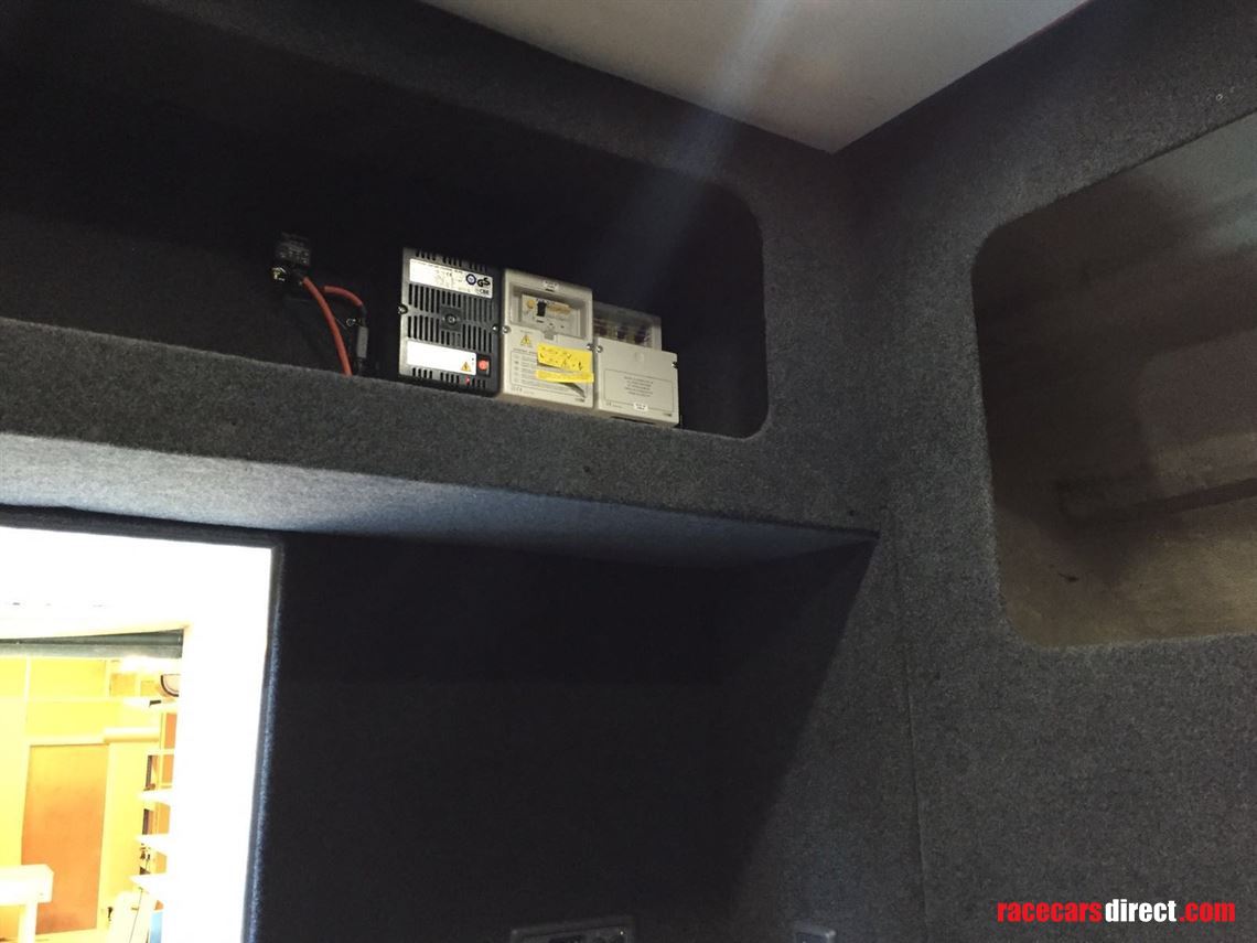 2008---renault-master-luton-race-van-35-tonne