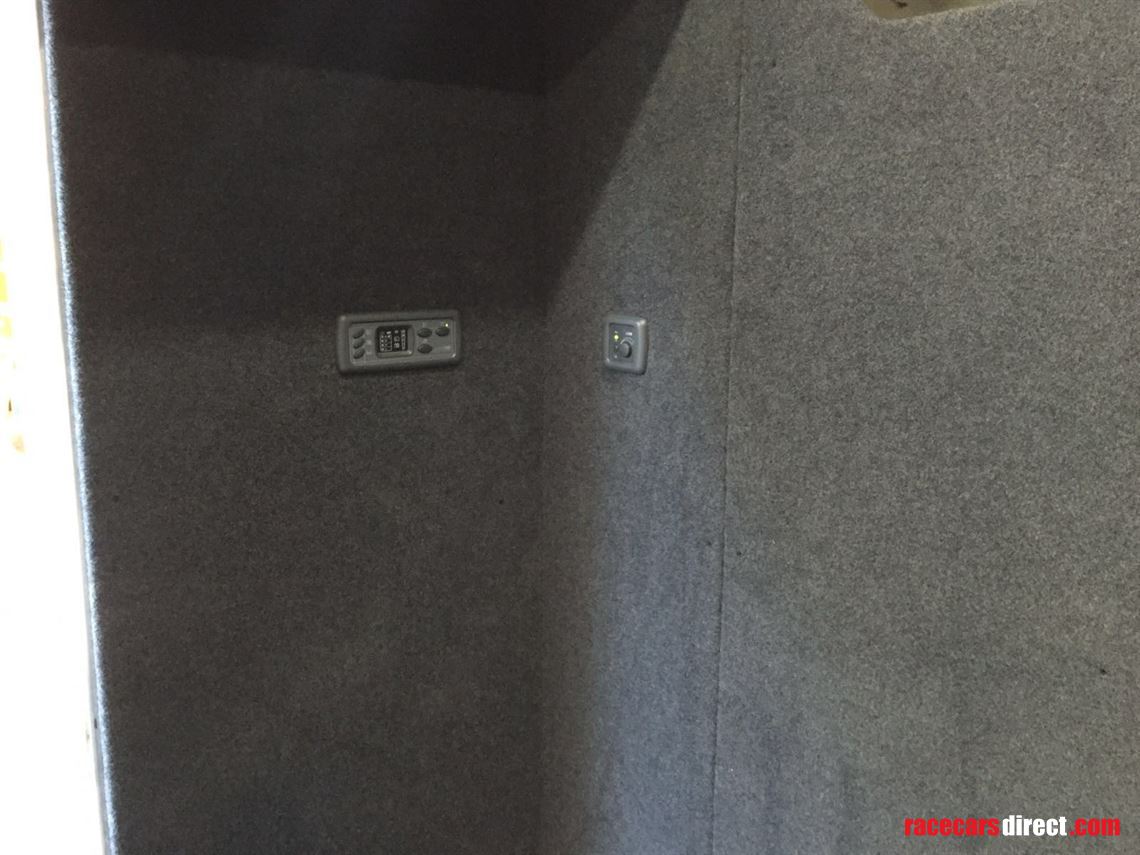 2008---renault-master-luton-race-van-35-tonne