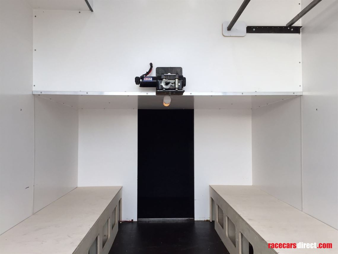 2008---renault-master-luton-race-van-35-tonne