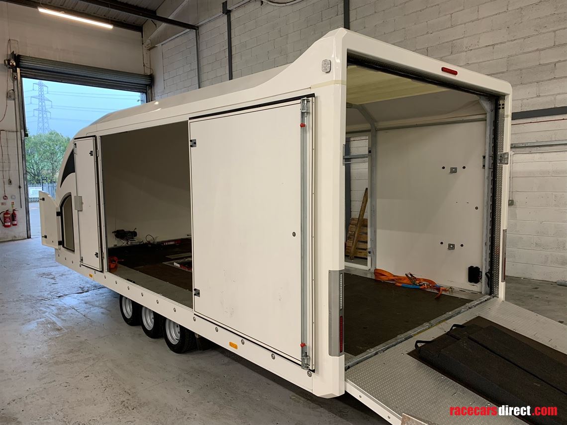 brian-james-race-transporter-6