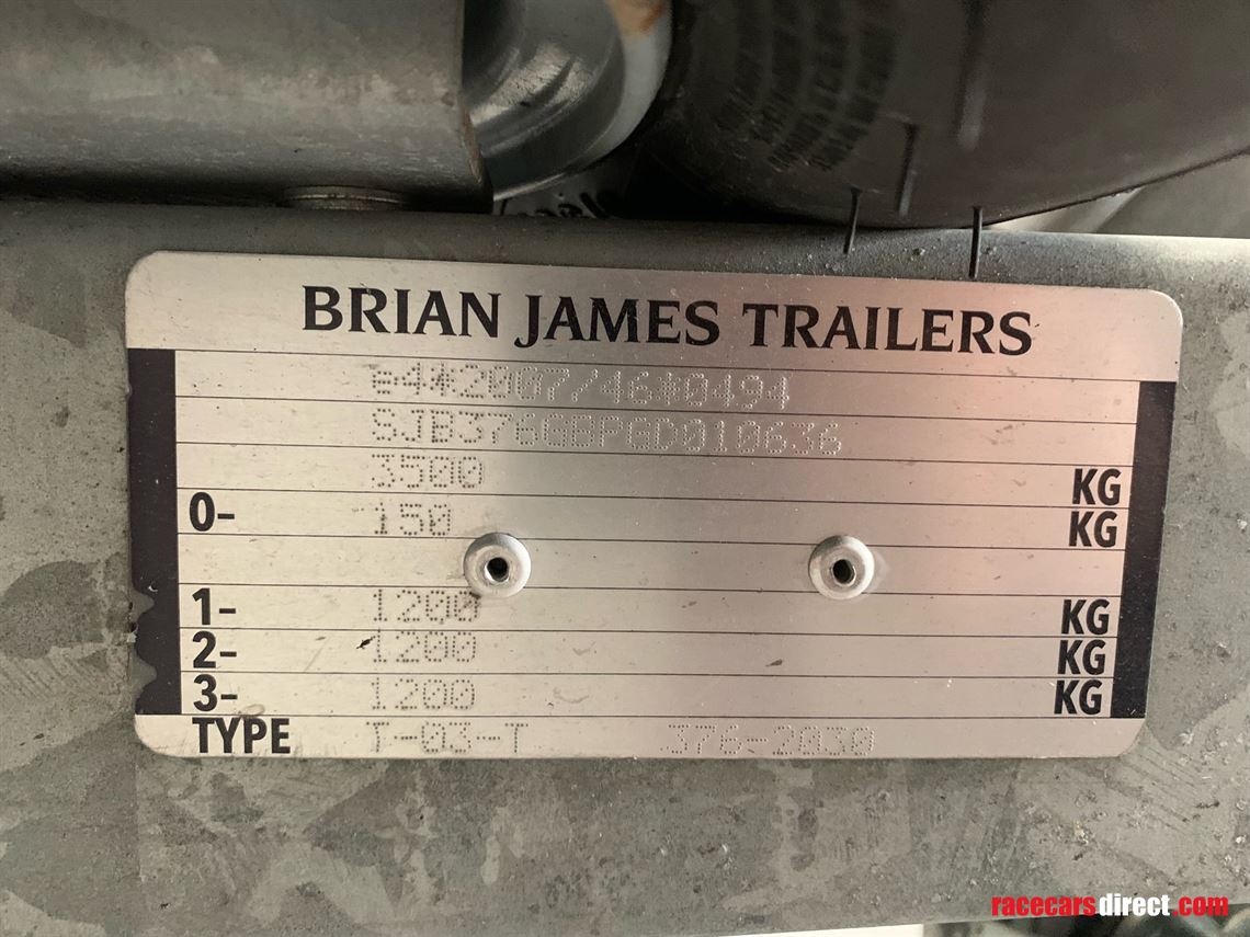 brian-james-race-transporter-6