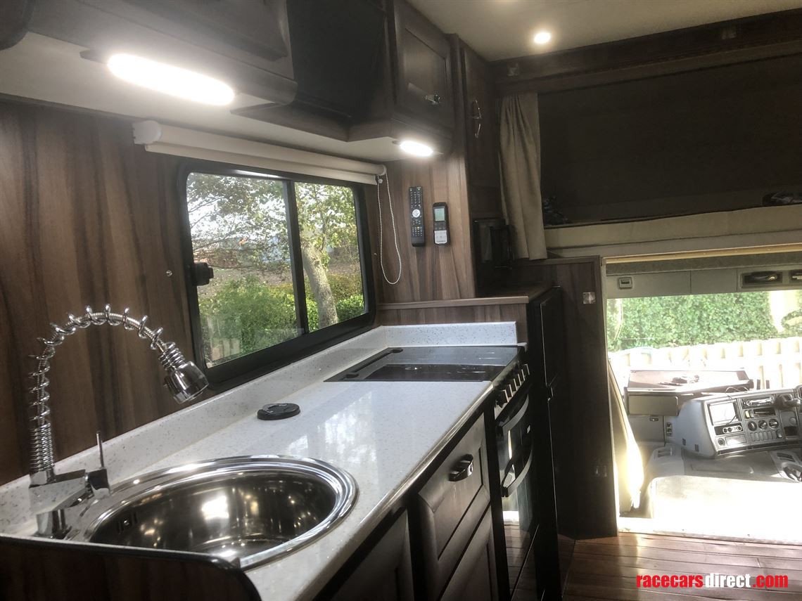 scania-racetruckmotorhome