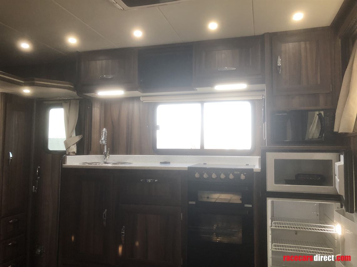 scania-racetruckmotorhome