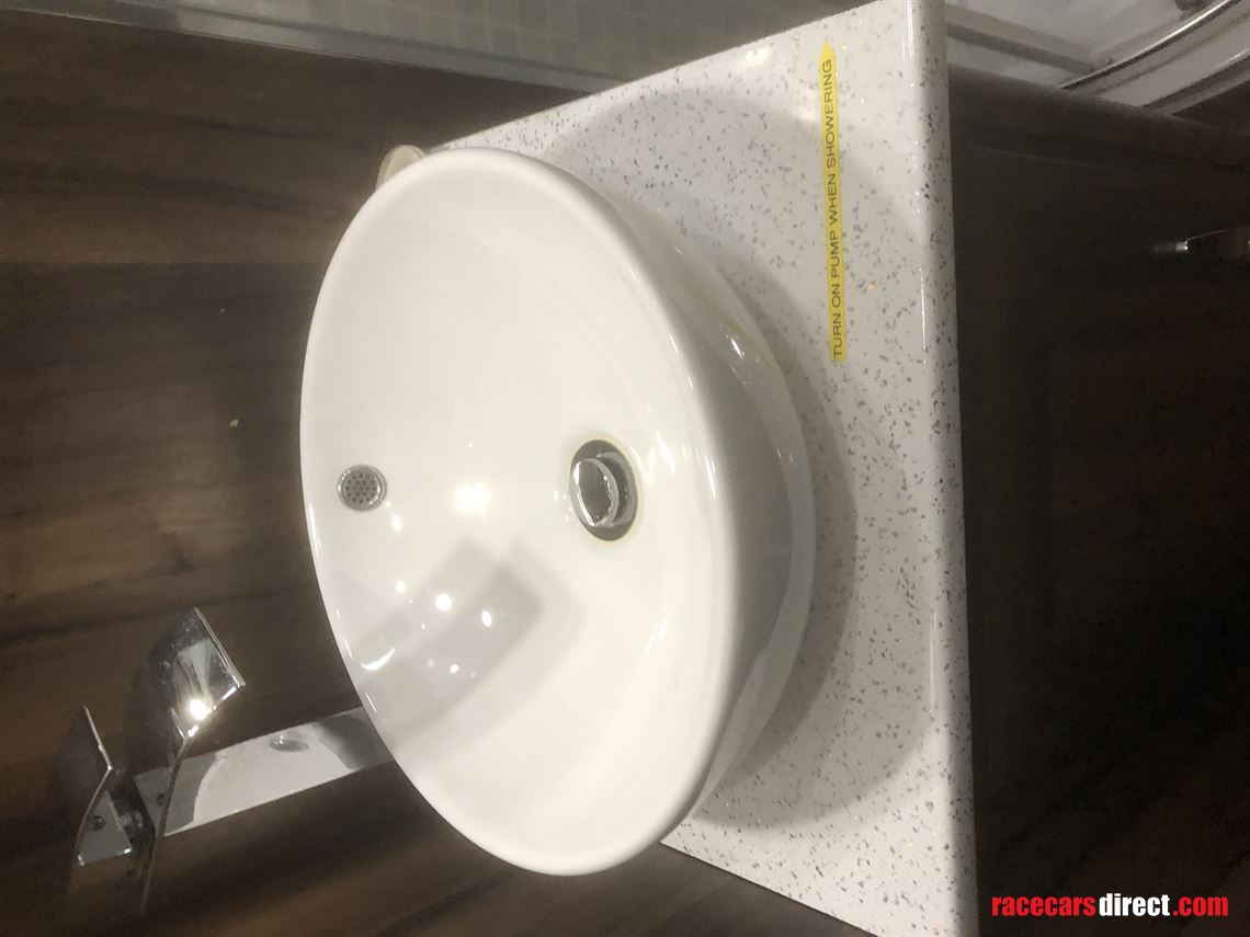 scania-racetruckmotorhome