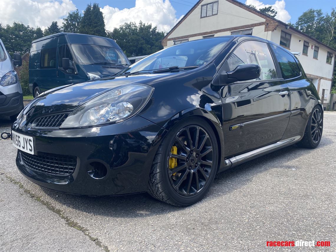 renault-clio-197-forged-track-car