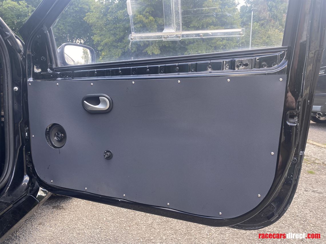 renault-clio-197-forged-track-car